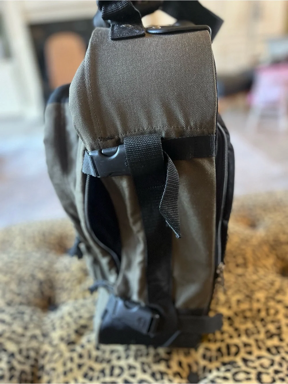 Timberland: Vintage leather trimmed canvas travel luggage/backpack